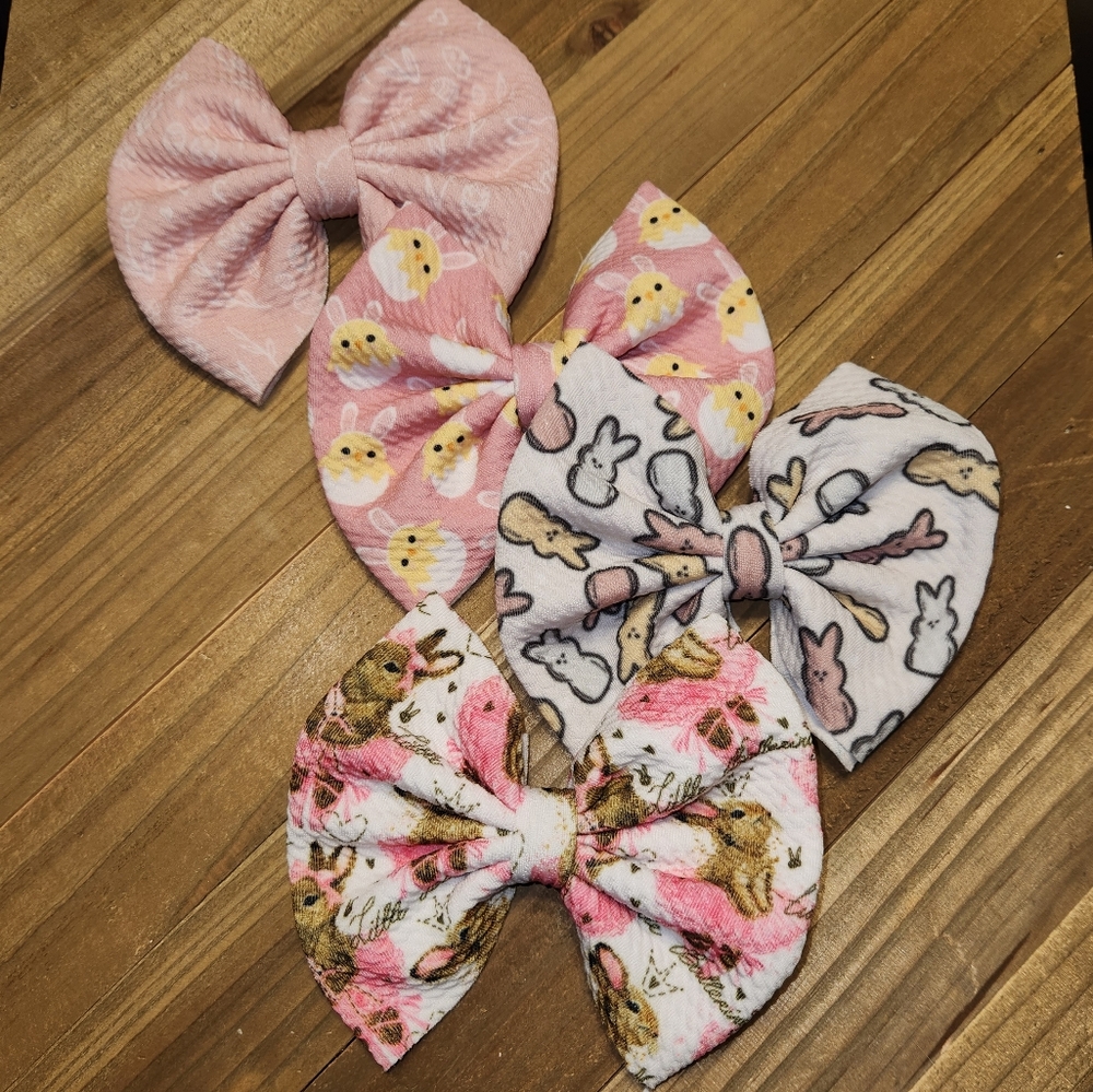 New Handmade Boutique Kids Easter Bow Set 4 Piece Set.
